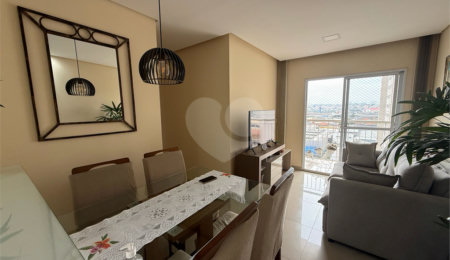 Apartamento à venda com 2 quartos, sendo 1 suíte,  em Jardim Modelo, São Paulo, SP