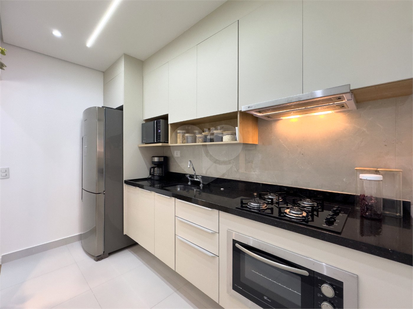 Apartamento à venda com 2 quartos, sendo 1 suíte,  em Jardim Prudência, São Paulo, SP