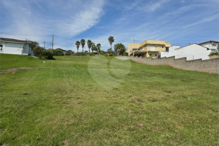 Terreno à venda no condomínio Village Ipanema 1, Araçoiaba da Serra - SP