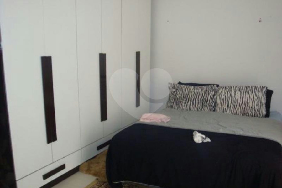 Sobrado à venda com 3 quartos, sendo 2 suítes,  em Vila Gustavo, São Paulo, SP