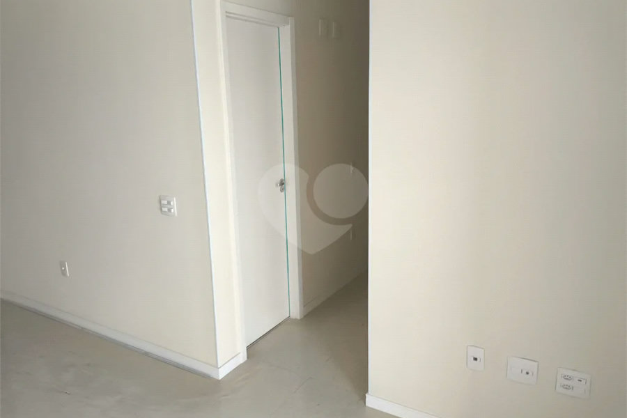 Apartamento à venda com 3 quartos, sendo 1 suíte, em Vila Guilherme, São Paulo, SP