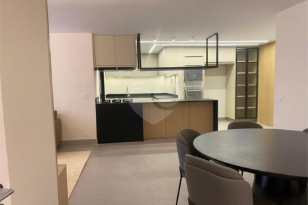 Apartamento à venda com 3 quartos, sendo 1 suíte,  em Itaim Bibi, São Paulo, SP