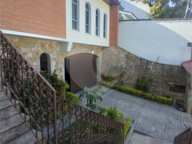 Sobrado à venda com 4 quartos, sendo 2 suítes,  em Tremembé, São Paulo, SP
