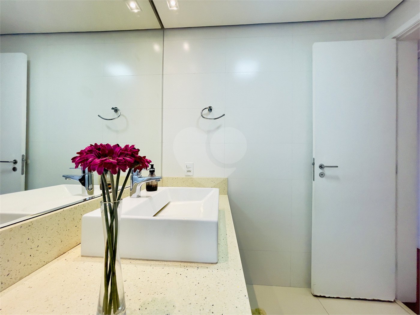 Apartamento à venda com 3 suítes no Centro, São Bernardo do Campo, SP