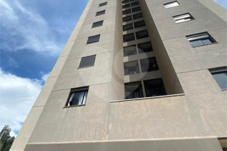 Apartamento à venda com 3 quartos, sendo 1 suíte,  em Vila Santana, Araraquara, SP