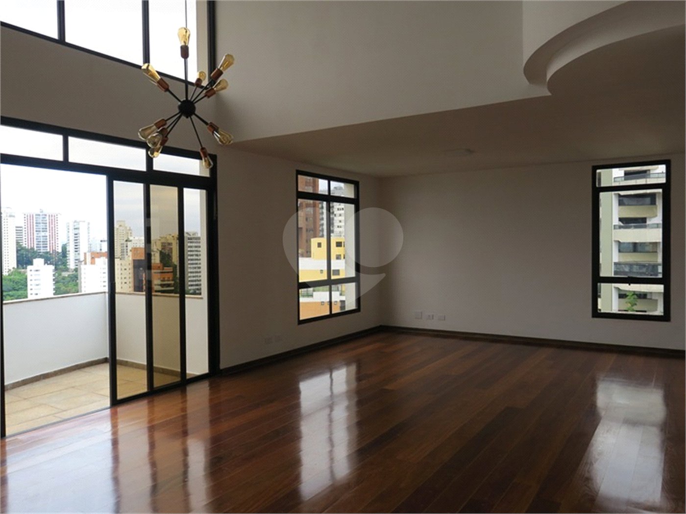 Cobertura à venda com 4 quartos, sendo 2 suítes,  em Vila Suzana, São Paulo, SP