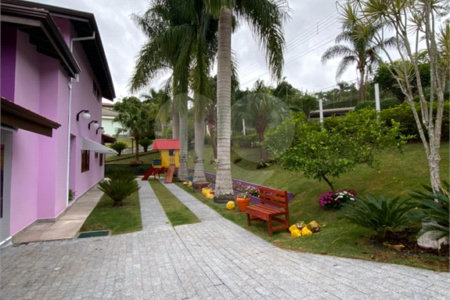 Casa à venda com 7 suítes no condomínio Capela do Barreiro, Itatiba - SP