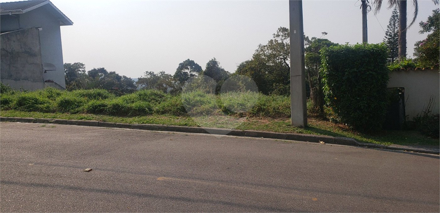 Terreno à venda no condomínio Alpes da Cantareira, Mairiporã - SP