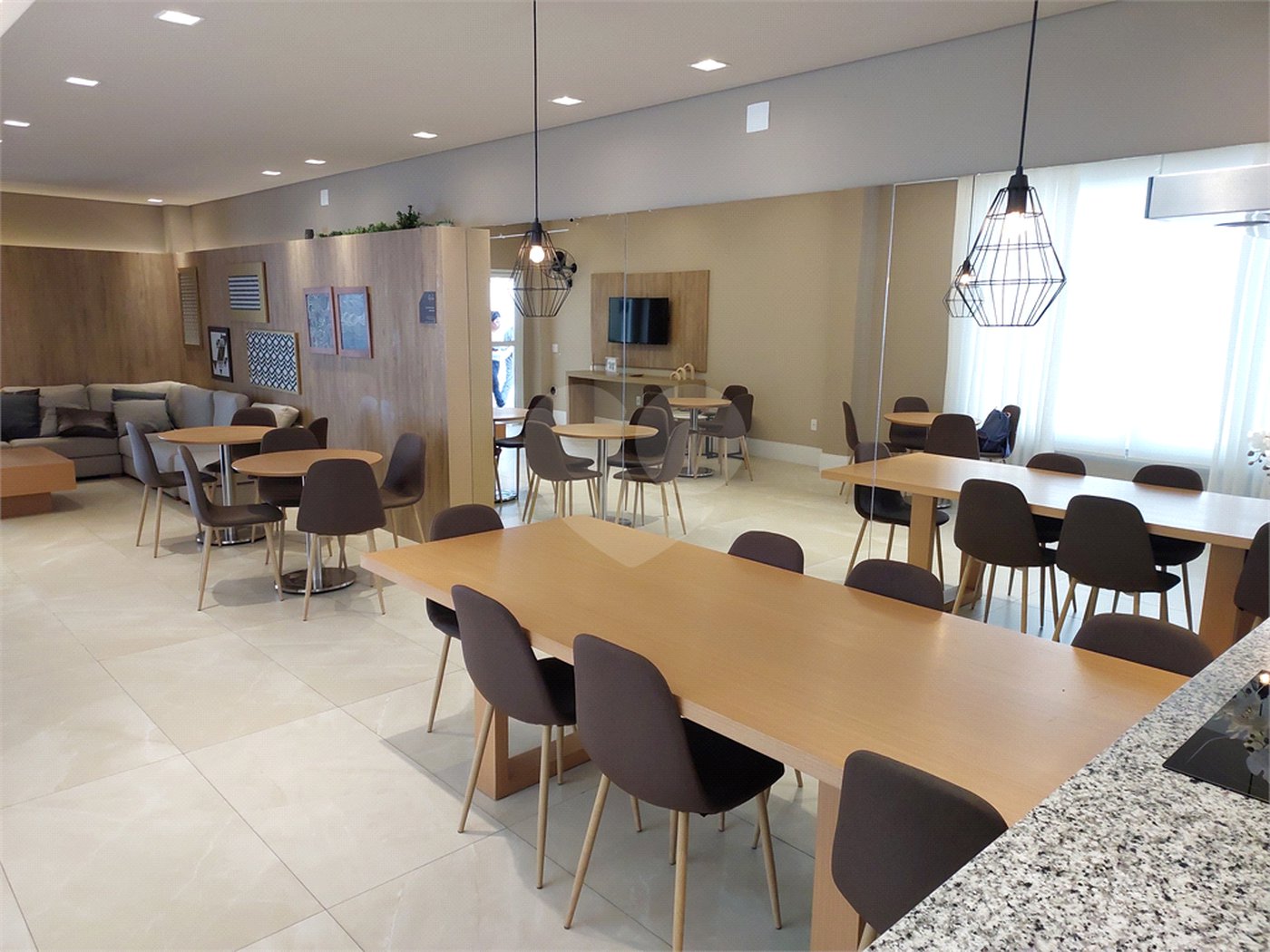 Apartamento à venda com 3 quartos, sendo 1 suíte, em Vila Guilherme, São Paulo, SP