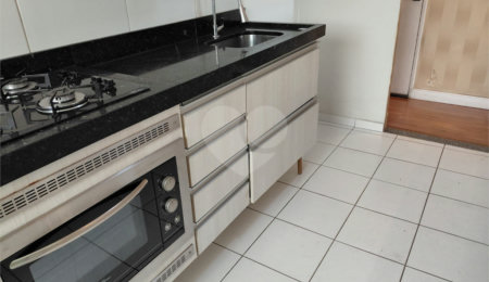 Apartamento à venda com 3 quartos, sendo 1 suíte,  em Lapa, São Paulo, SP