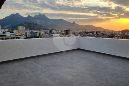 Cobertura à venda com 4 quartos, sendo 1 suíte, em Tijuca, Rio de Janeiro, RJ