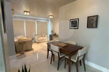Apartamento à venda com 2 quartos em Jardim Fonte do Morumbi, São Paulo, SP