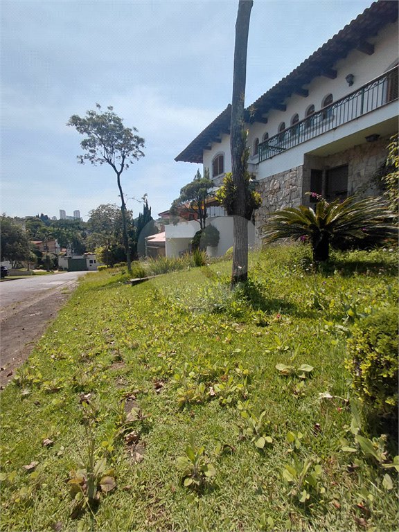 Casa à venda com 4 suítes no condomínio Ville Bourghese, São Paulo - SP