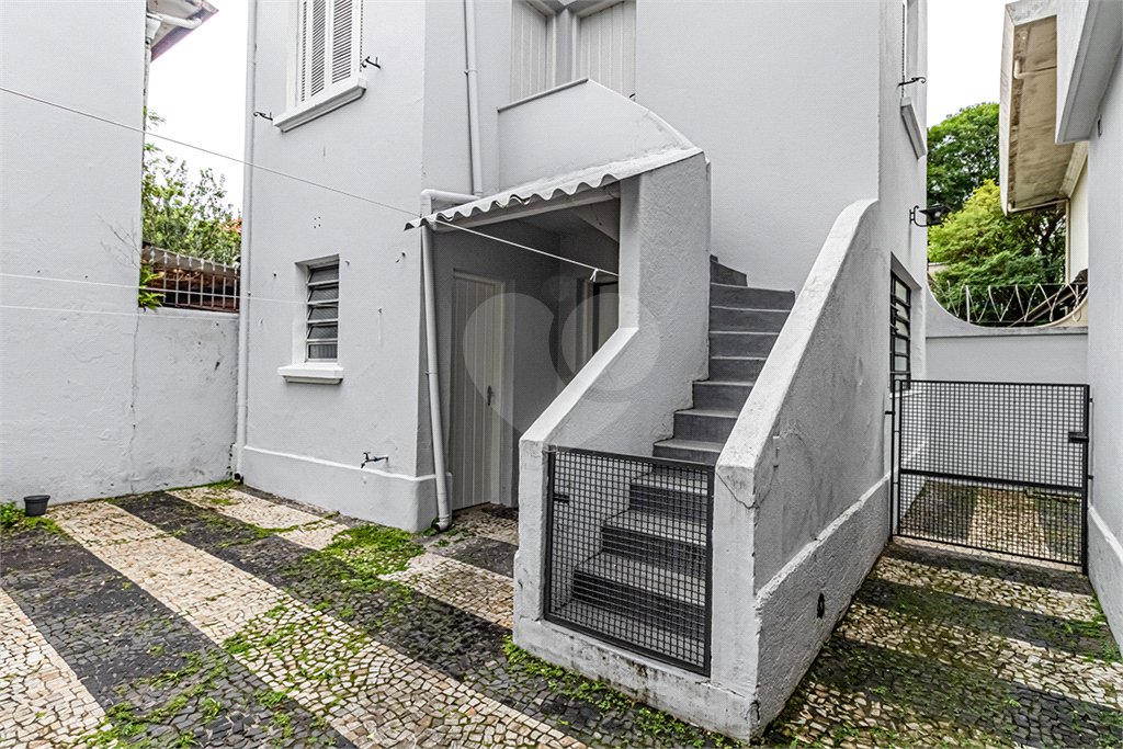 Casa à venda com 3 quartos, sendo 1 suíte, em Jardim Paulista, São Paulo, SP