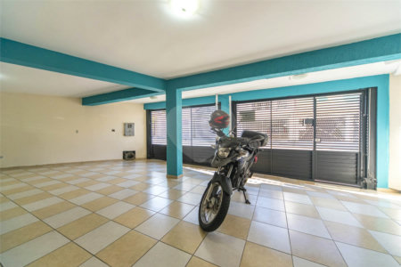 Sobrado à venda ou para alugar com 3 quartos, sendo 2 suítes, em Vila Linda, Santo André, SP