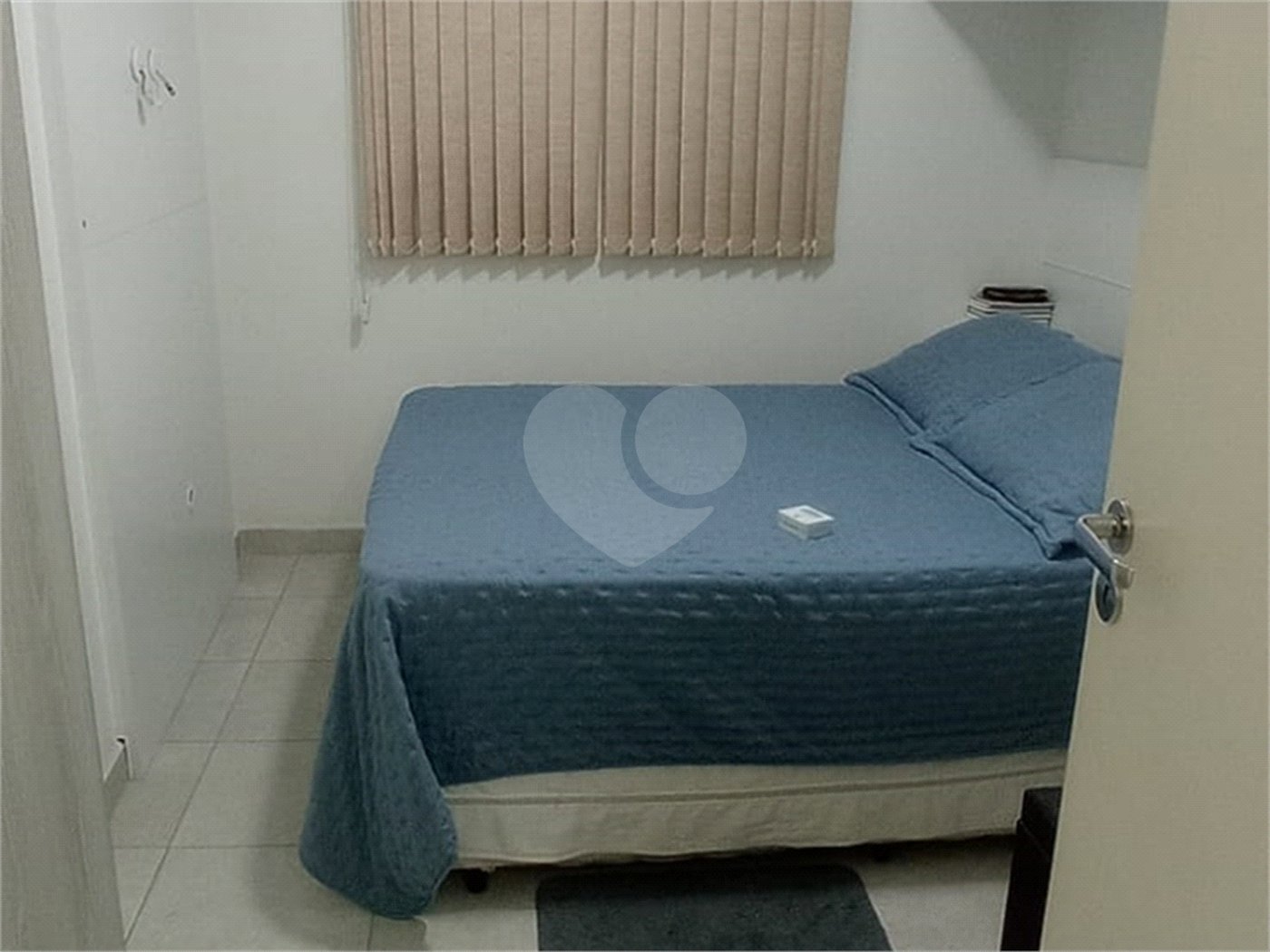 Casa à venda com 2 suítes no condomínio Residencial Pavoni I, São Paulo - SP