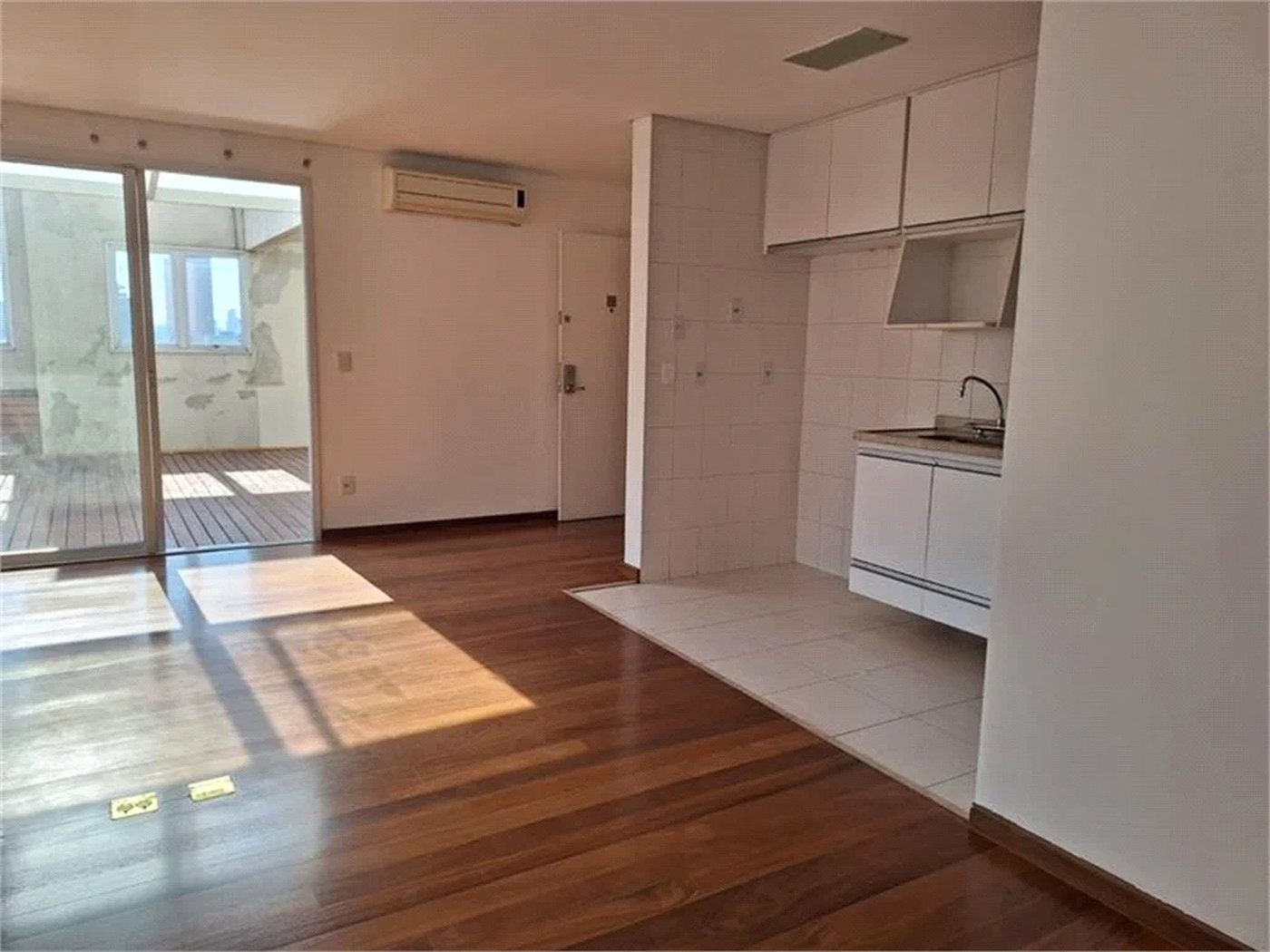 Cobertura à venda com 2 quartos, sendo 1 suíte, em Pinheiros, São Paulo, SP