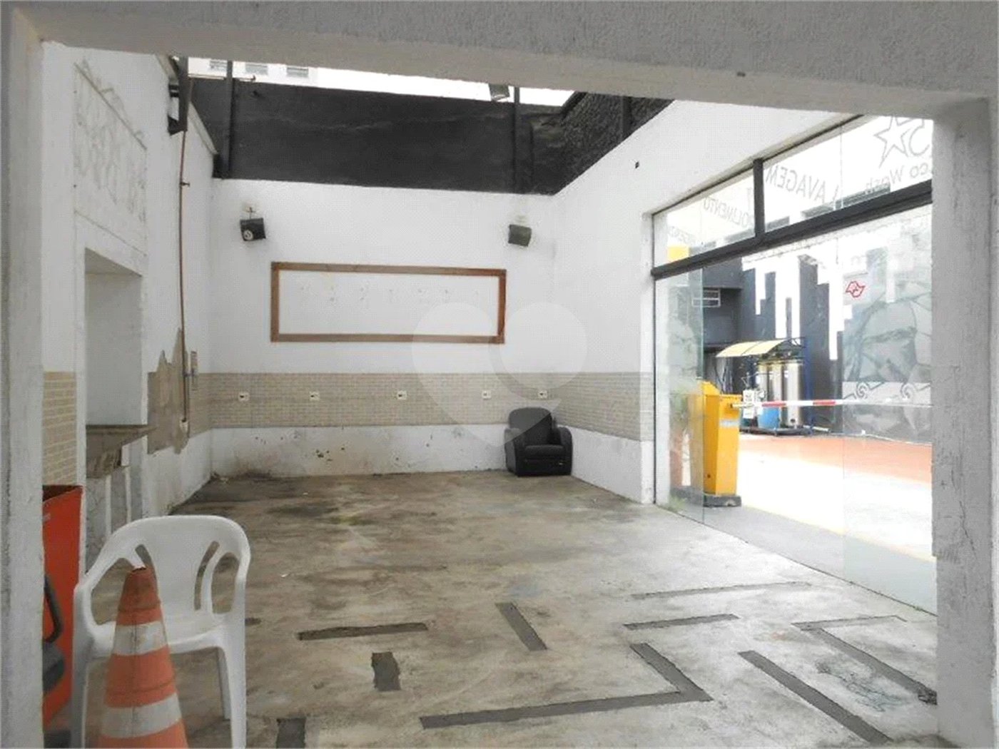 Terreno na Barra Funda. Espaço para posto de gasolina e farmácias em ótima localização