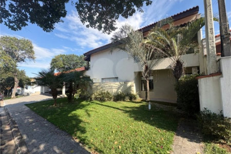 Casa à venda com 4 suítes no condomínio Granja Olga II, Sorocaba - SP