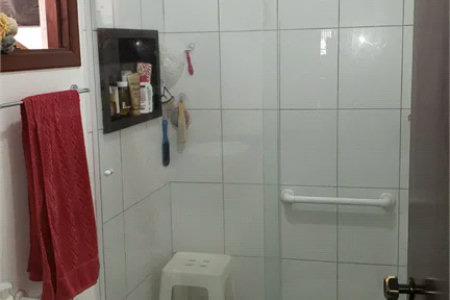 Casa à venda com 3 quartos, sendo 1 suíte,  em Jardim Ester, São Paulo, SP