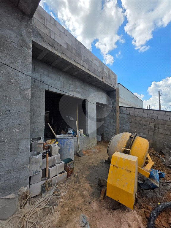 Casa à venda com 2 quartos, sendo 1 suíte, em Santa Cândida, Vinhedo, SP