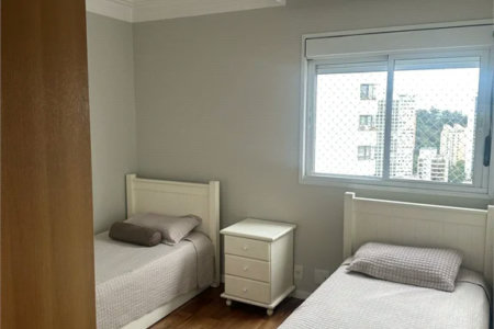 Apartamento à venda com 4 quartos, sendo 3 suítes, em Real Parque, São Paulo, SP