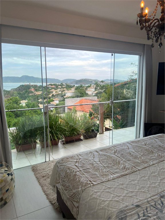 Casa à venda com 4 quartos, sendo 2 suítes,  em Albatroz, Armação dos Búzios, RJ