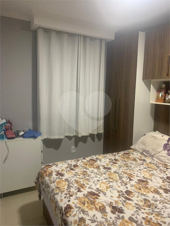 Apartamento à venda com 2 quartos em Jardim Itamarati, Poá, SP