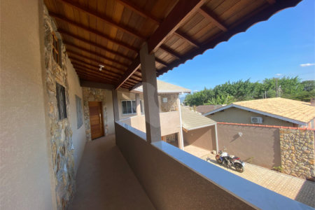Sobrado para alugar com 4 quartos em Campos de Atibaia, Atibaia, SP