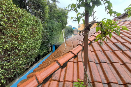Sobrado à venda com 4 quartos em Vila Madalena, São Paulo, SP