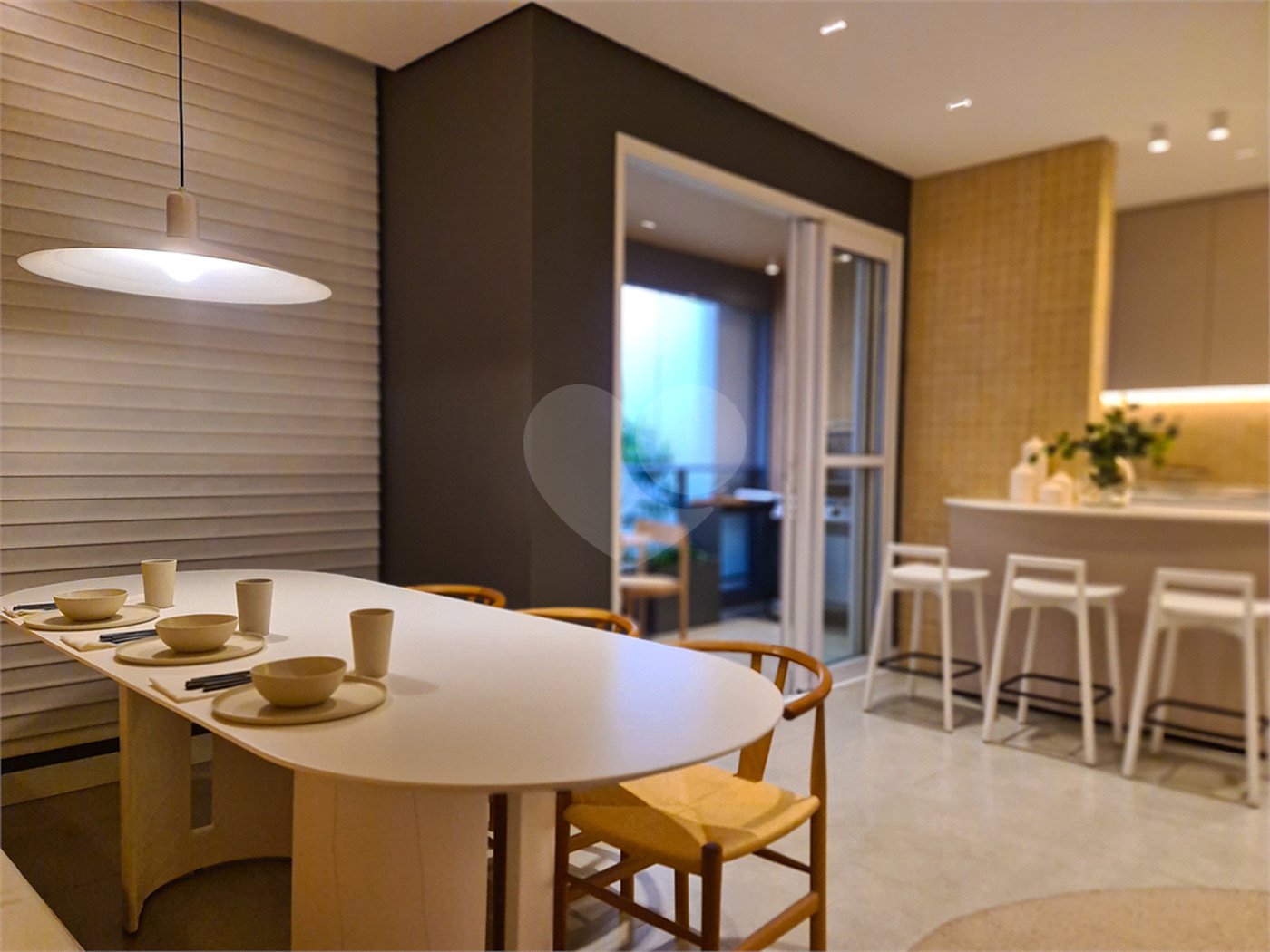 Apartamento à venda com 3 quartos, sendo 1 suíte, em Alvorada, Cuiabá, MT