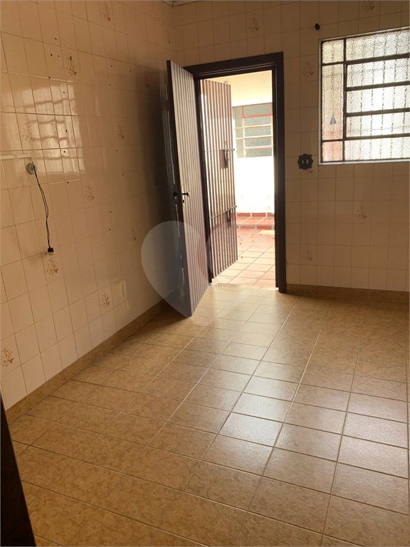 Sobrado à venda com 3 quartos no Brasilândia, São Paulo, SP