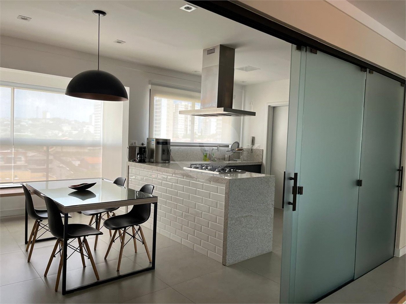 Apartamento à venda com 3 suítes em Vila Independência, Sorocaba, SP
