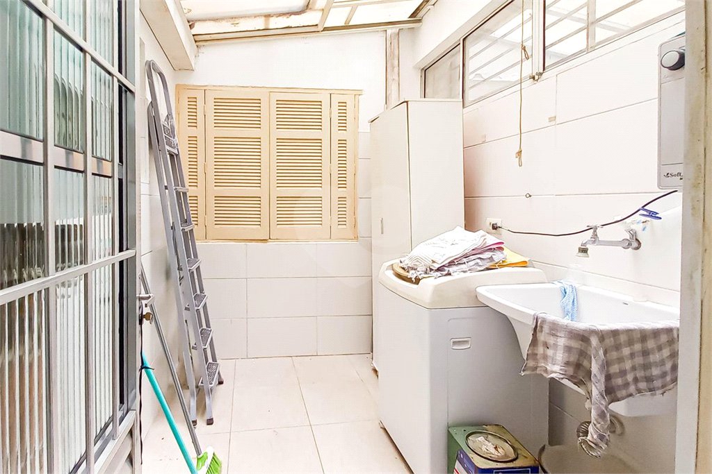 Apartamento à venda com 2 quartos em Água Branca, São Paulo, SP