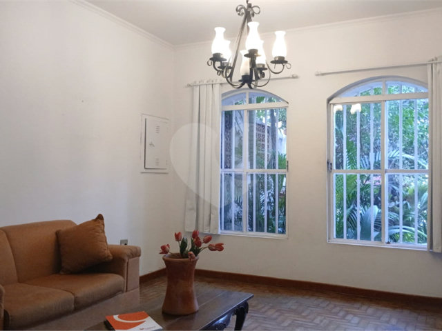 Casa à venda com 3 quartos, sendo 1 suíte,  em Brooklin, São Paulo, SP