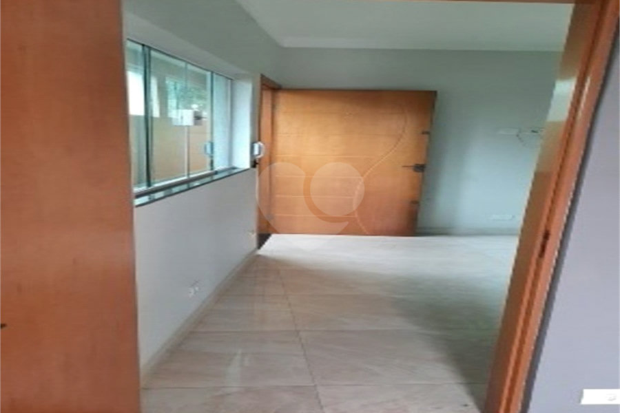 Sobrado à venda com 3 quartos, sendo 1 suíte, em Parque Edu Chaves, São Paulo, SP