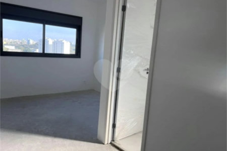 Apartamento à venda com 3 quartos, sendo 1 suíte,  em Vila Independência, São Paulo, SP