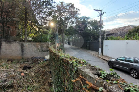 Terreno à venda em Jardim Sílvia (zona Oeste), São Paulo, SP