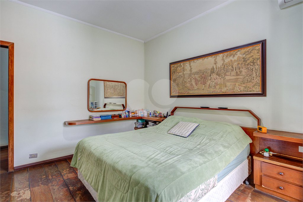 Sobrado à venda com 3 quartos, sendo 1 suíte, em Interlagos, São Paulo, SP
