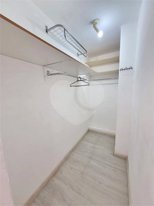 Sobrado à venda com 3 quartos, sendo 1 suíte,  em Jardim Ester Yolanda, São Paulo, SP