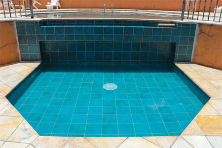 Apartamento à venda com 3 quartos, sendo 1 suíte,  em Vila Gomes, São Paulo, SP