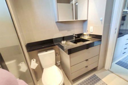 Apartamento à venda ou para alugar com 1 suíte em Pinheiros, São Paulo, SP