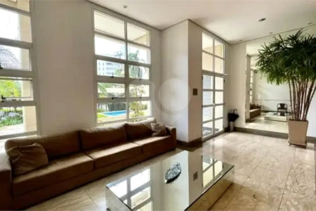 Apartamento à venda com 3 suítes em Vila Progredior, São Paulo, SP