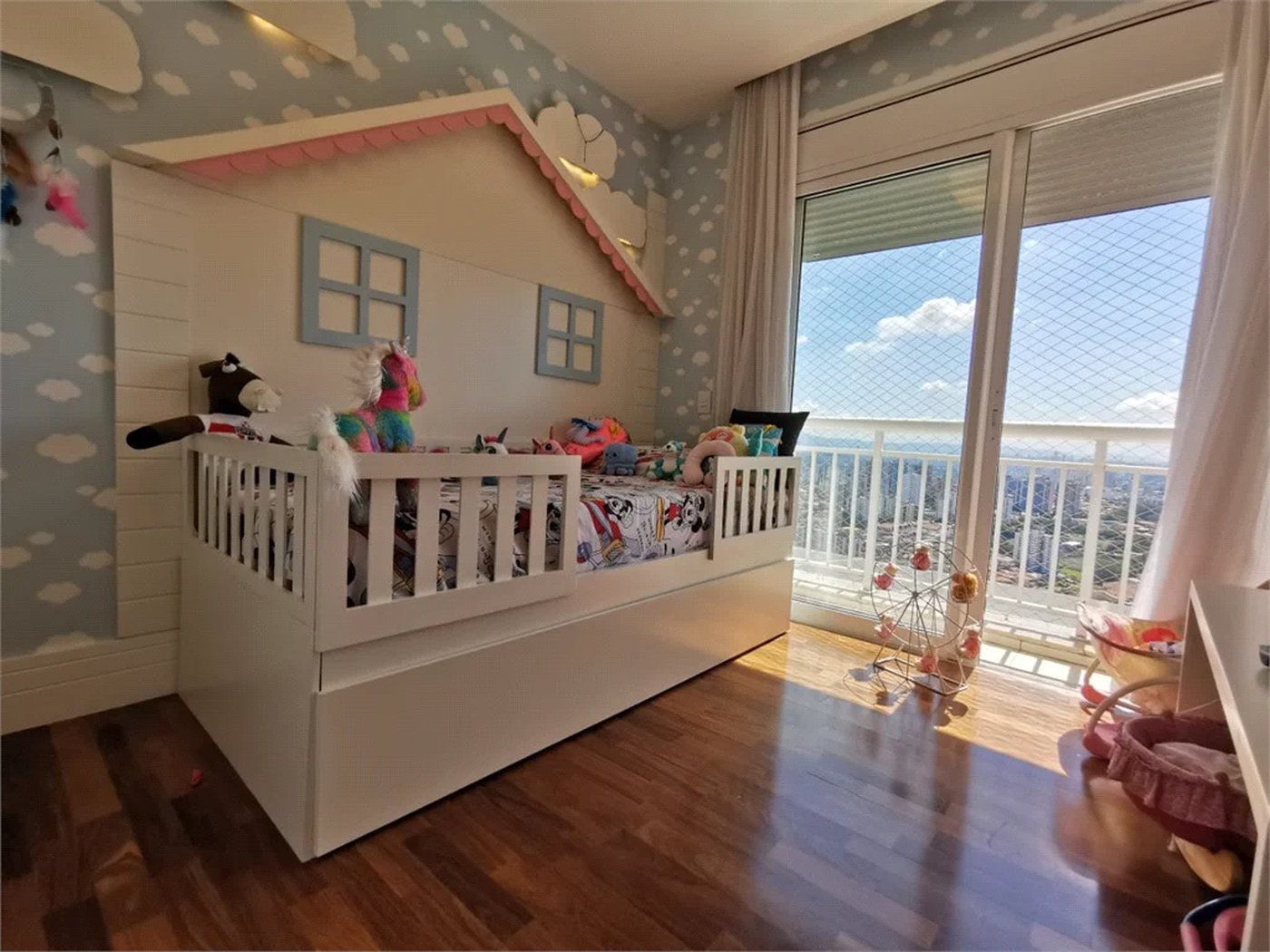 Apartamento à venda com 3 suítes em Jardim Monte Kemel, São Paulo, SP