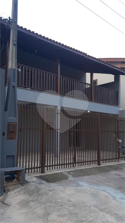 Sobrado à venda com 3 quartos, sendo 1 suíte,  em Bosque, Vinhedo, SP