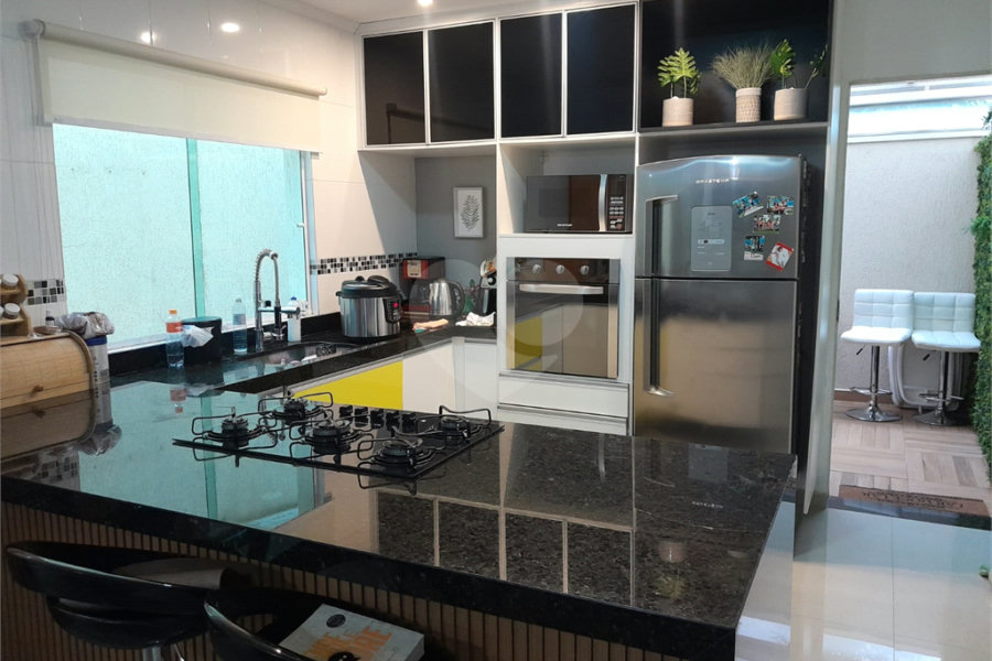 Sobrado à venda com 3 quartos, sendo 1 suíte, em Limão, São Paulo, SP