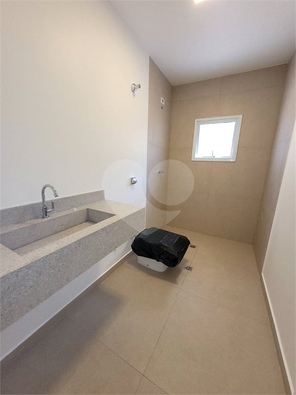Casa Térrea à venda ou para alugar com 4 quartos, sendo 3 suítes,  em Horto Florestal, São Paulo, SP