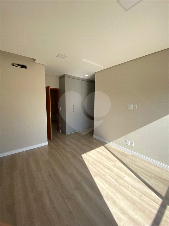 Casa à venda com 3 quartos, sendo 1 suíte, no condomínio Jardim Park Real, Indaiatuba - SP