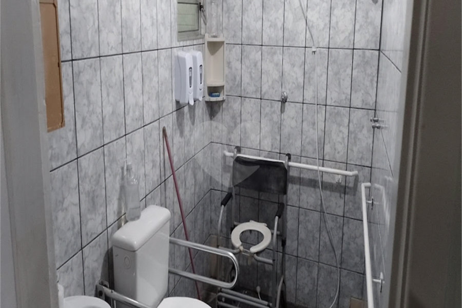 Sobrado à venda com 18 suítes em Vila Medeiros, São Paulo, SP