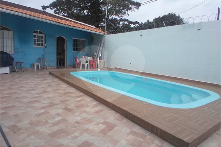 Casa Térrea à venda com 3 suítes em Loty, Itanhaém, SP